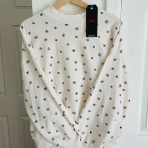 NWT Long Sleeve Daisy top